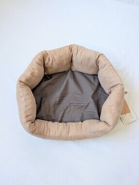 Town & Country Everyday Deluxe Pet Bed 20x14 Dog Cat Bed Water Repellent